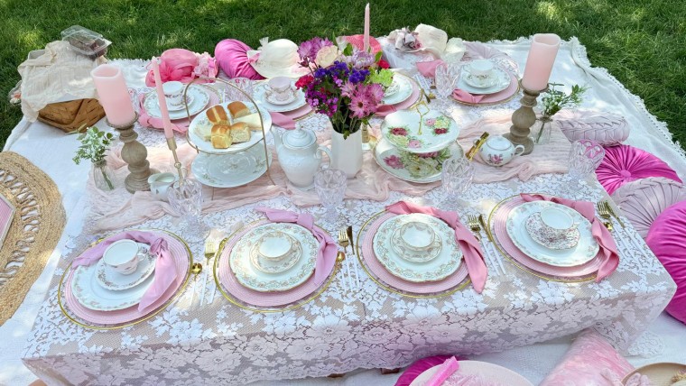 Picnics & Tea Parties